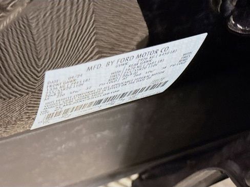 Used 2025 Lincoln Aviator AWD image 34