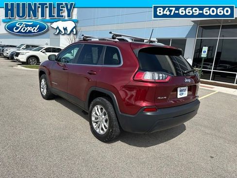 Used 2019 Jeep Cherokee Latitude w/ Cold Weather Group AWD/4WD image 24