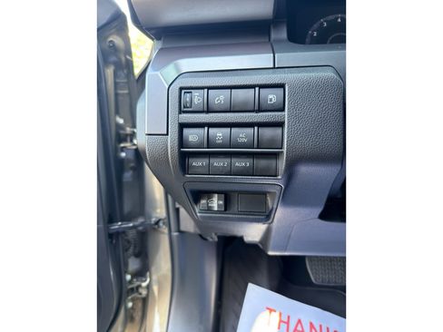 Used 2025 Toyota Tacoma TRD Off-Road w/ TRD Off Road Upgrade Package AWD/4WD image 17
