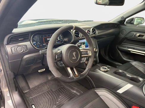 Used 2021 Ford Mustang Shelby GT500 w/ Technology Package RWD image 13