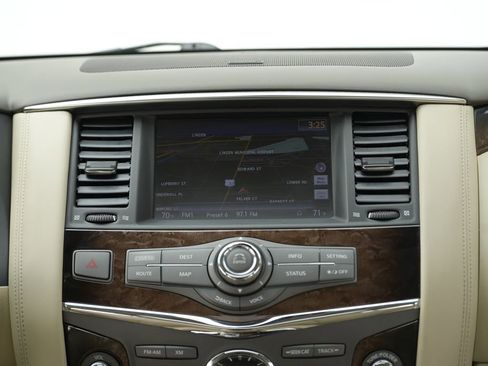 Used 2012 INFINITI QX56 4WD w/ Deluxe Touring Pkg image 37