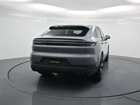 Used 2026 Porsche Cayenne Coupe AWD/4WD image 30