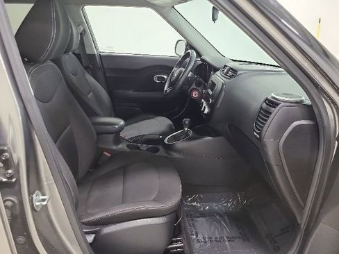 Used 2015 Kia Soul FWD image 5