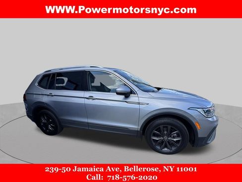 Used 2022 Volkswagen Tiguan SE w/ Panoramic Sunroof Package AWD/4WD image 6