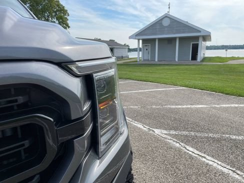 Used 2023 Ford F150 Lariat w/ Equipment Group 502A High AWD/4WD image 10