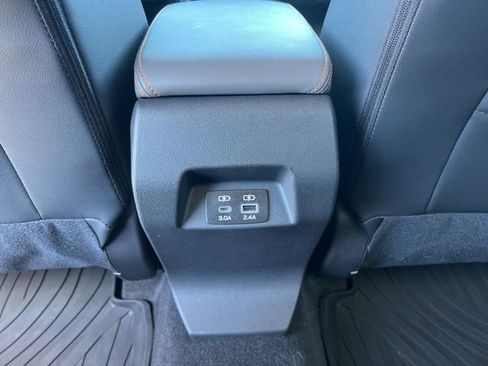 Used 2024 Subaru Crosstrek 2.5i Limited w/ Popular Package #3A image 9