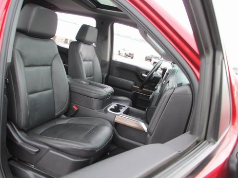 Used 2021 Chevrolet Silverado 1500 LT Trail Boss w/ Convenience Package II image 21