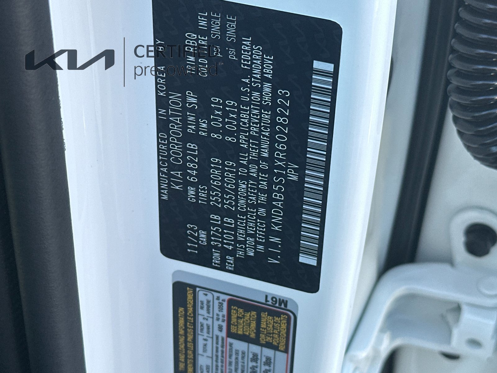 Certified 2024 Kia EV9 Light Long Range RWD image 30