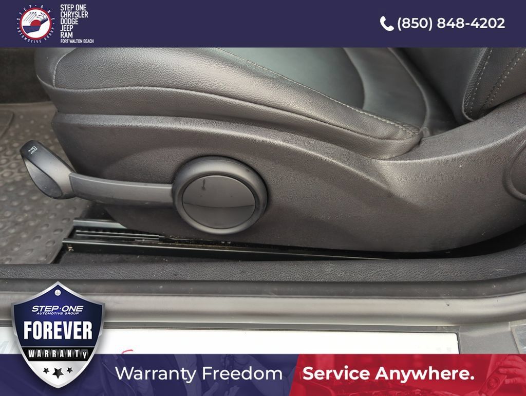 Used 2013 MINI Cooper S FWD image 12
