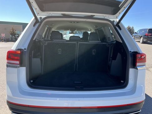 Used 2024 Volkswagen Atlas SE image 33
