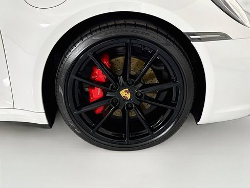 Used 2021 Porsche 911 Carrera RWD image 30