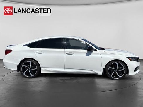 Used 2022 Honda Accord Sport image 8
