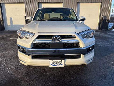 Used 2021 Toyota 4Runner Limited image 2