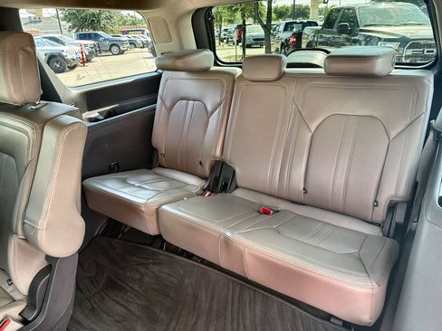 Used 2021 Ford Expedition Limited RWD image 24