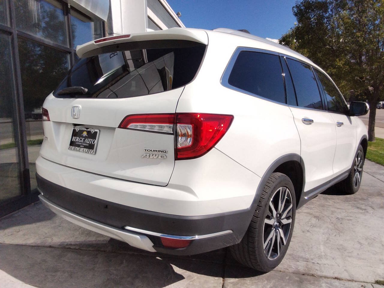 Used 2022 Honda Pilot Touring image 5