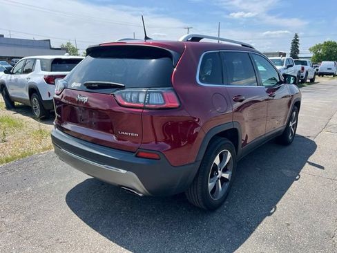 Used 2019 Jeep Cherokee Limited AWD/4WD image 5