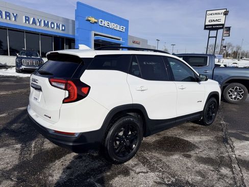 Used 2022 GMC Terrain AT4 w/ Infotainment Package II image 6