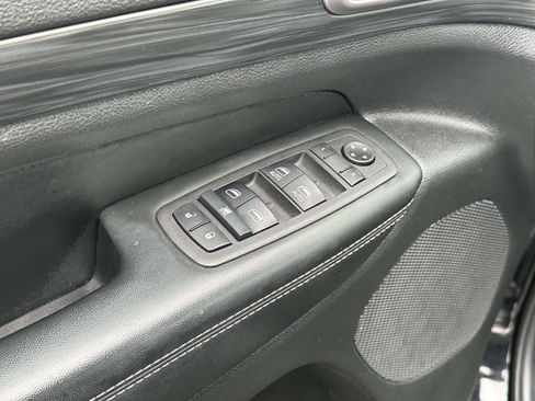 Used 2021 Jeep Grand Cherokee Freedom Edition image 16