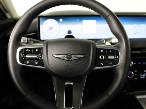 Used 2025 Genesis G80 2.5T image 22