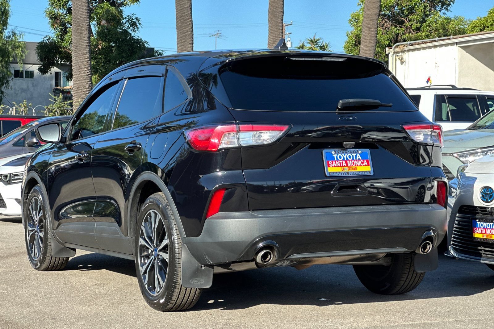 Used 2022 Ford Escape SE w/ SE Sport Appearance Package FWD image 6