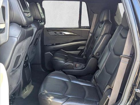 Used 2016 Cadillac Escalade Platinum image 20