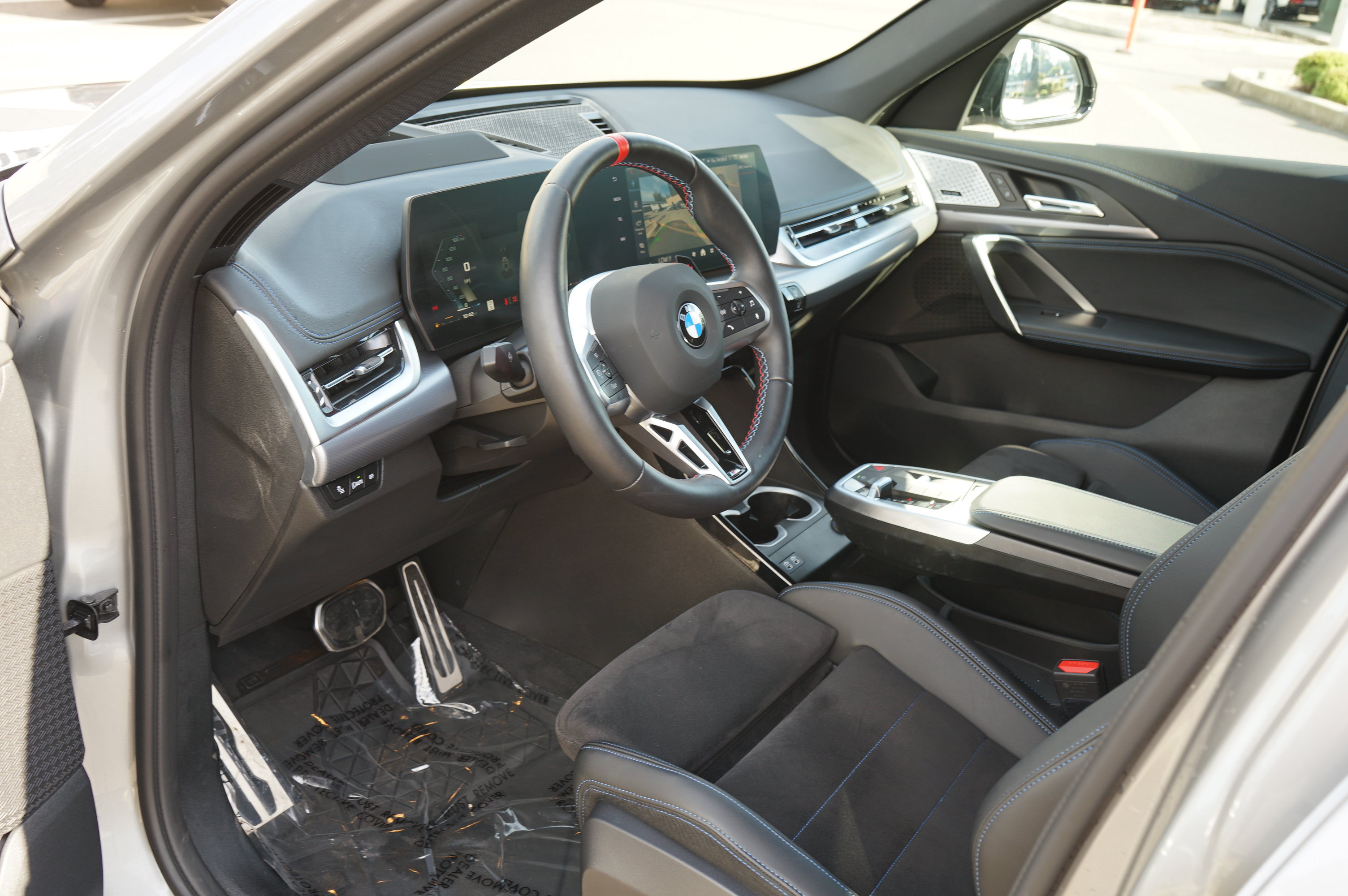 Used 2025 BMW X1 M35i w/ Premium Package AWD/4WD image 18