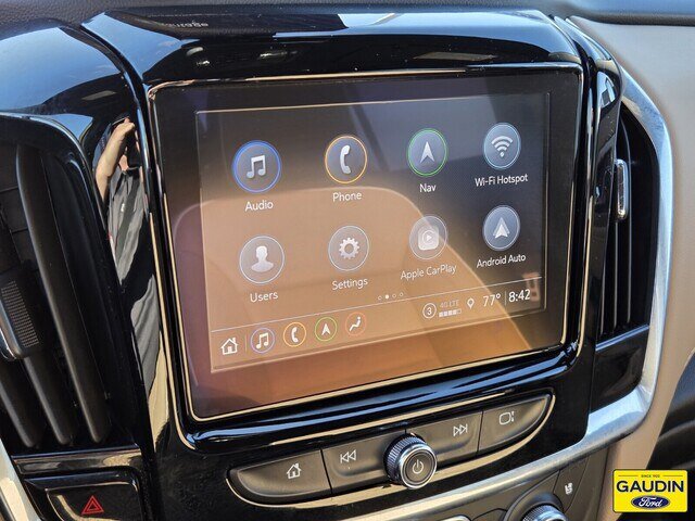Used 2023 Chevrolet Traverse Premier FWD image 21