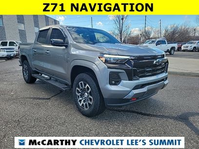 Used 2023 Chevrolet Colorado Z71 w/ Z71 Convenience Package 2