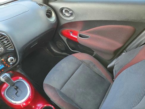 Used 2014 Nissan Juke SV w/ Navigation Package FWD image 14