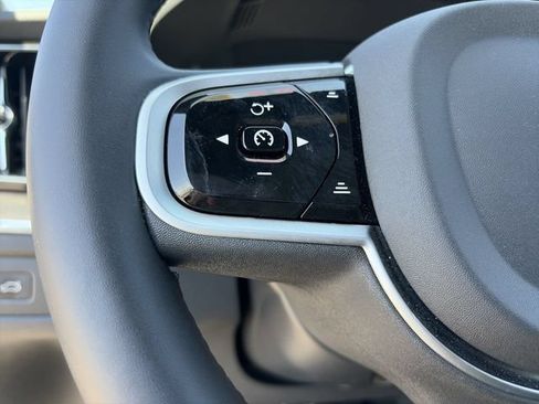 Certified 2026 Volvo XC60 B5 Plus AWD/4WD image 22