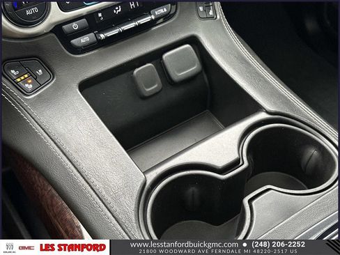 Used 2019 GMC Yukon SLT w/ Premium Edition image 33