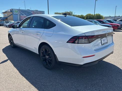 New 2025 Honda Accord SE image 3
