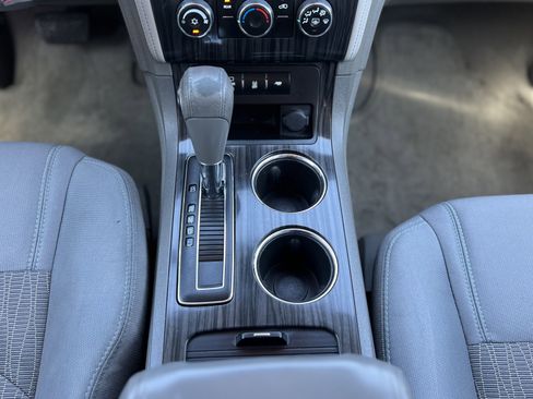 Used 2014 Chevrolet Traverse LT image 16