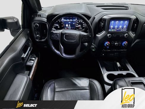 Used 2022 GMC Sierra 3500 Denali w/ Technology Package AWD/4WD image 26