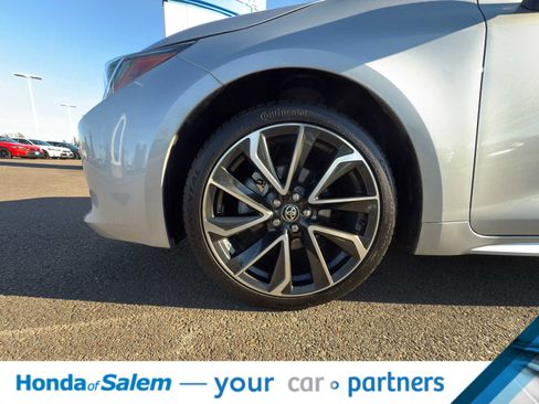 Used 2020 Toyota Corolla XSE image 11