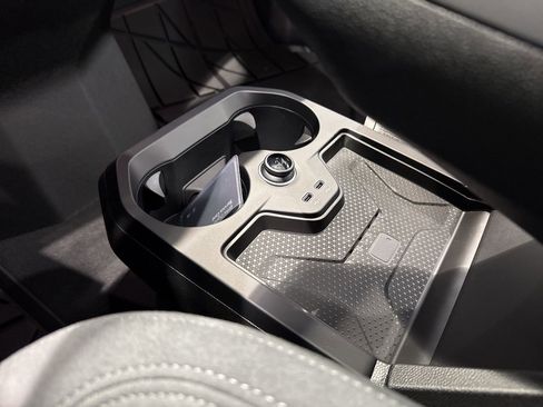 New 2026 BMW iX xDrive45 w/ M Sport Package image 31