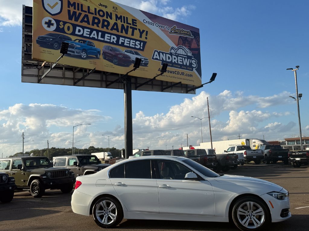 Used 2018 BMW 330i Sedan w/ Convenience Package RWD image 23