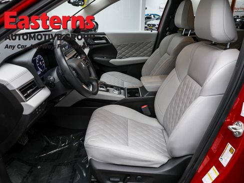 Used 2024 Mitsubishi Outlander SEL image 15