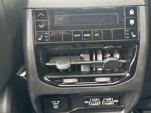 Used 2023 Jeep Grand Cherokee L Overland AWD/4WD image 26