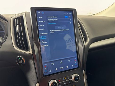 Used 2023 Ford Edge SEL image 17