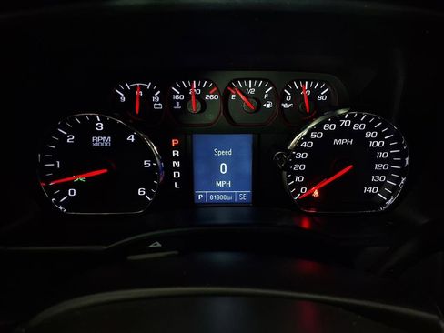 Used 2018 Chevrolet Silverado 1500 Custom w/ Custom Value Package image 16