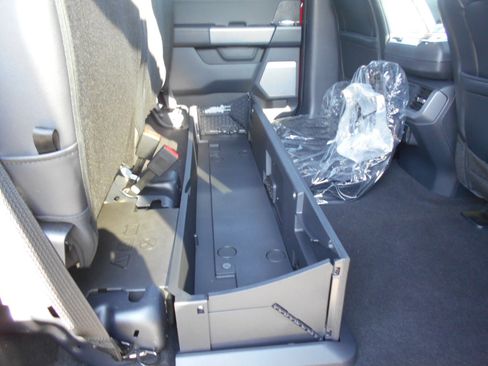 New 2025 Ford F150 XLT w/ Equipment Group 303A High image 41