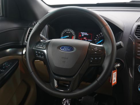Used 2016 Ford Explorer 4WD image 18