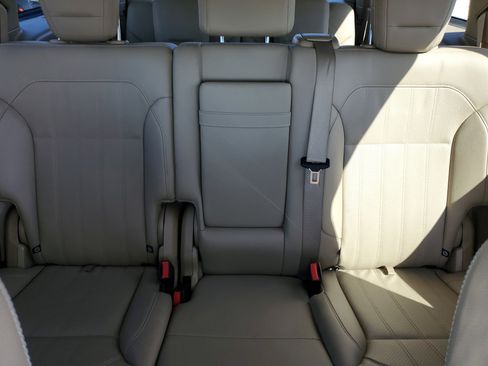 Used 2016 Mercedes-Benz GL 450 4MATIC w/ Premium I Package image 29