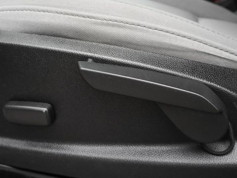 Used 2021 GMC Canyon Elevation Standard w/ Convenience Package image 16