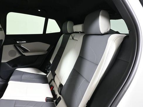 New 2027 BMW X2 xDrive28i AWD/4WD image 4