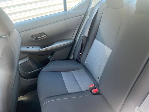 Used 2025 Nissan Sentra SV FWD image 34