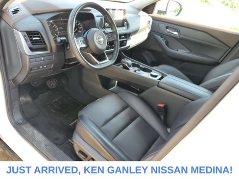 Certified 2023 Nissan Rogue SV w/ SV Premium B Package AWD/4WD image 9