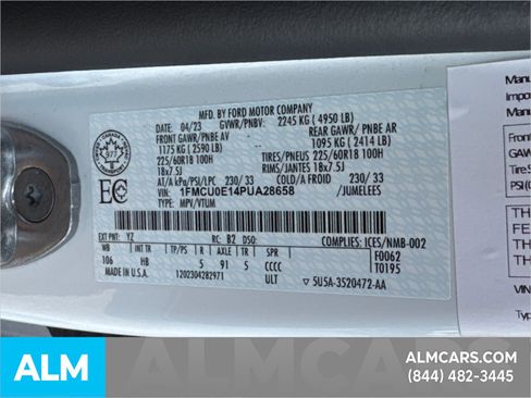 Used 2023 Ford Escape SE image 39