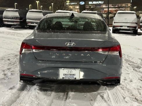 Used 2022 Hyundai Elantra SEL w/ Convenience Package image 5